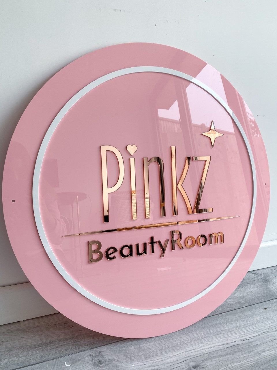 Custom illuminated business sign