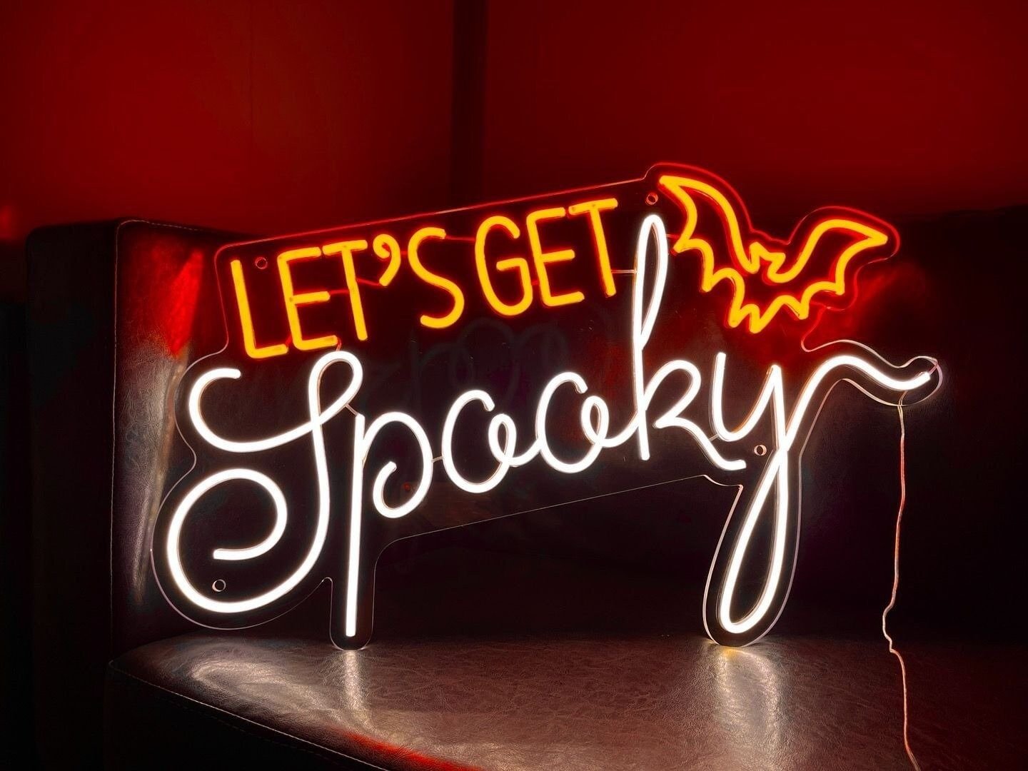 Custom illuminated business sign